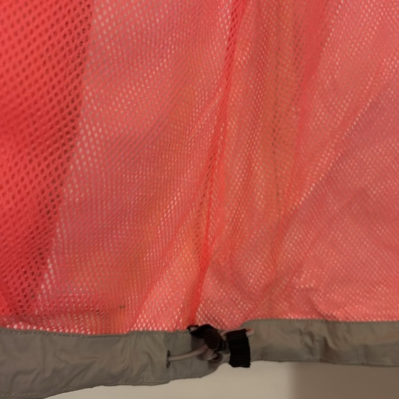 The North Face - Gray and Pink Hooded rain Jacket- size small - Picture 5 of 9